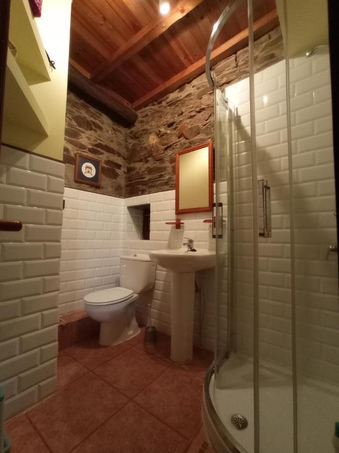 Casa De Abril 1 Guest House San Cristobal de Valdueza ภายนอก รูปภาพ